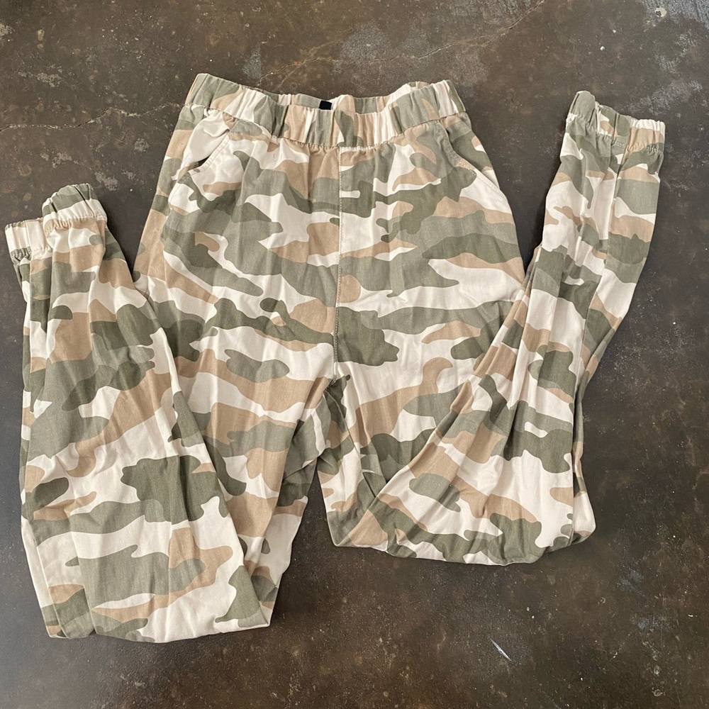 H&M Camo Pants!